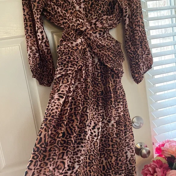 NWT $190 AnthropologieRann Gill leopard print cut out midi dress women size L